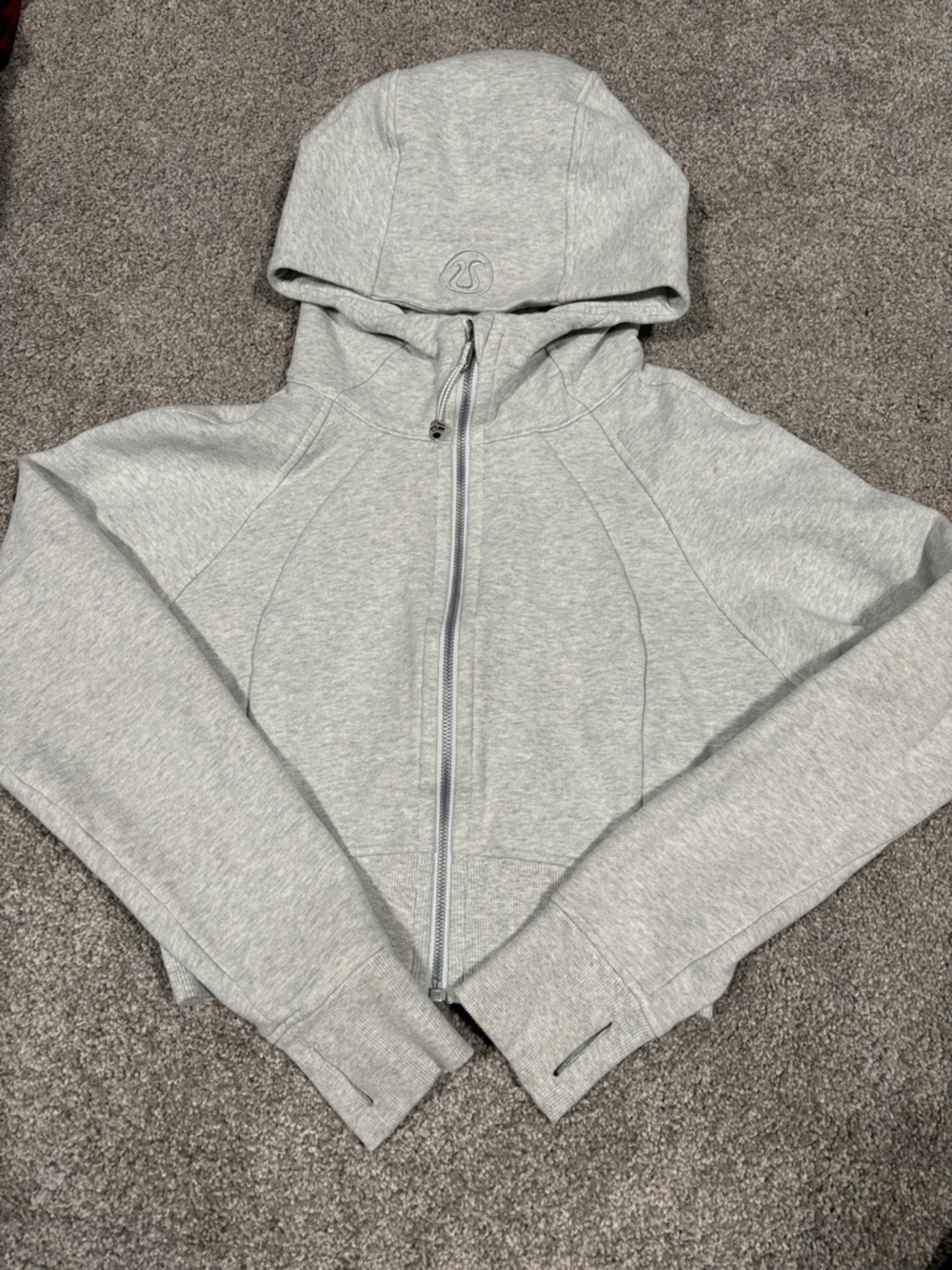 Lululemon Scuba Full-Zip Cropped Hoodie in Heathered Core Ultra Light Grey
